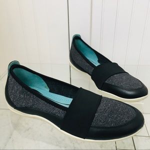 Ecco Bluma Band Black Leather Cloth slip On Flats